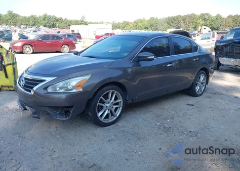 2014 Nissan Altima 2.5 Sv z USA, uszkodzony, nr VIN 1N4AL3AP3EN246355